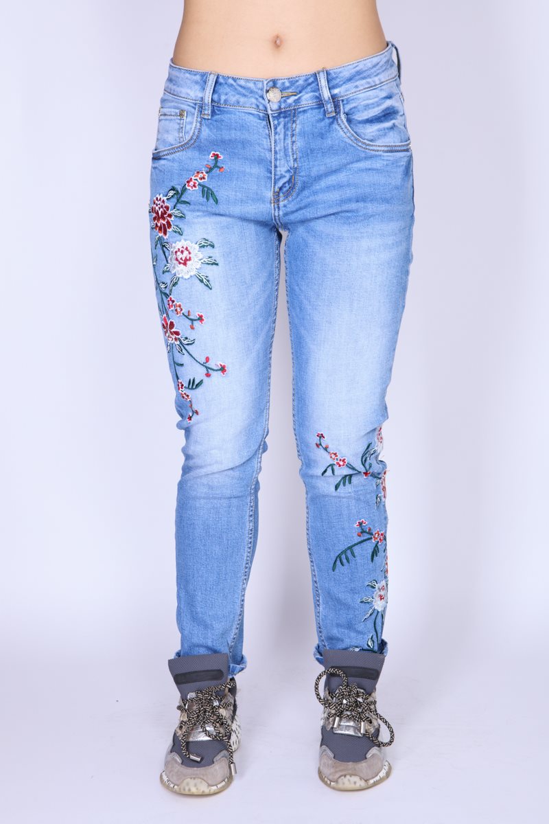 Dumbadagi gayrioddiy narsalar (fotosuratlar)